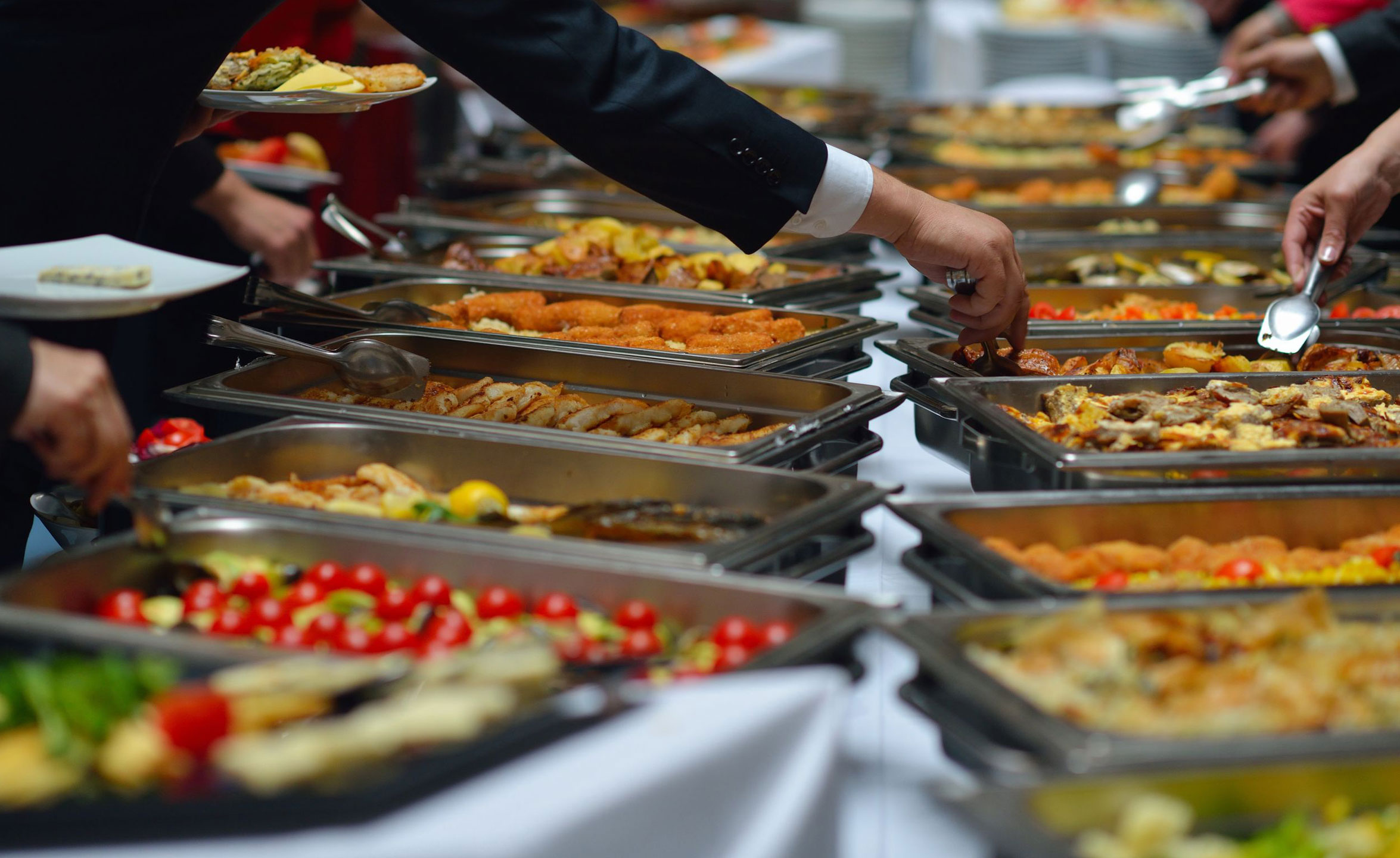 4 Ways the Perfect Caterer Can Make Your Next Event Amazing | Blogs Now